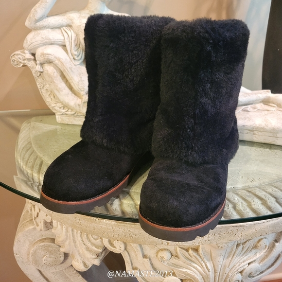Ugg Maylin Sheepskin Sherpa Fur Boots in Black Size 7 #490 - Picture 3 of 16